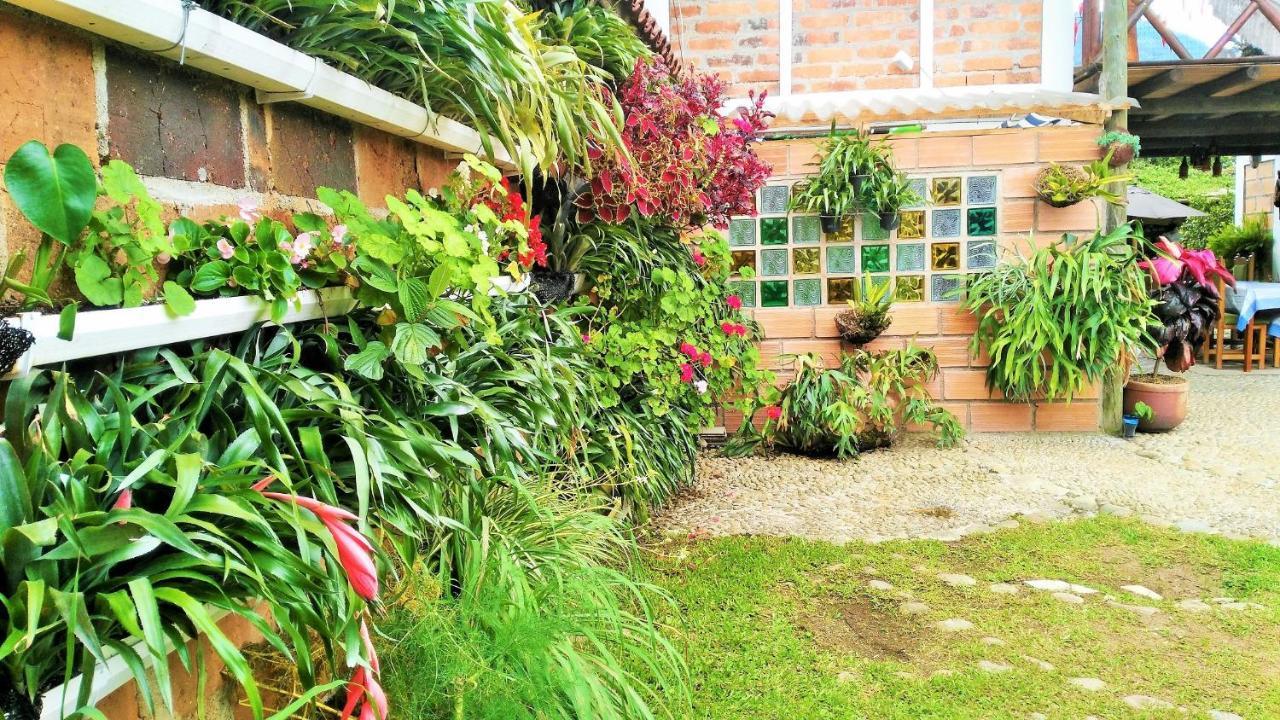 Hotel Kantarrana Urbana Jardín Zewnętrze zdjęcie